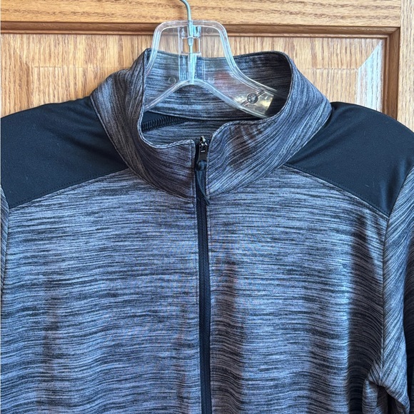 2/$20 Champion women’s activewear jacket, size M - Picture 2 of 6